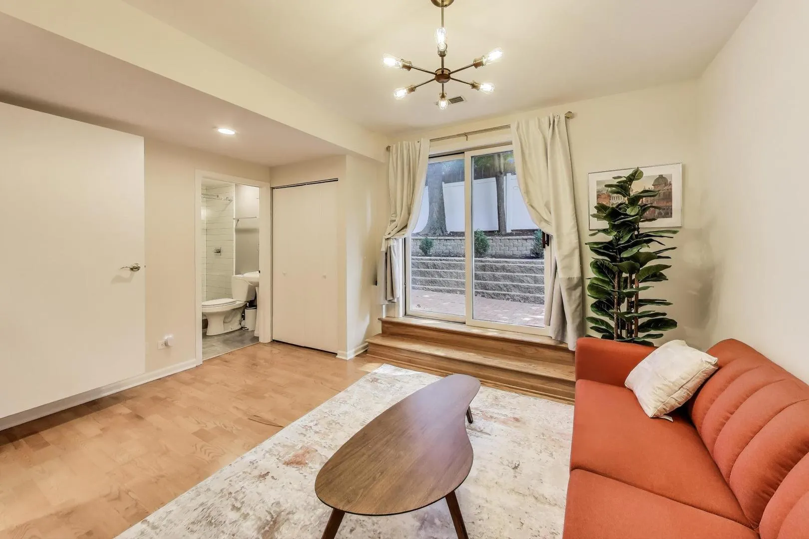 1800 W Diversey Parkway D IL