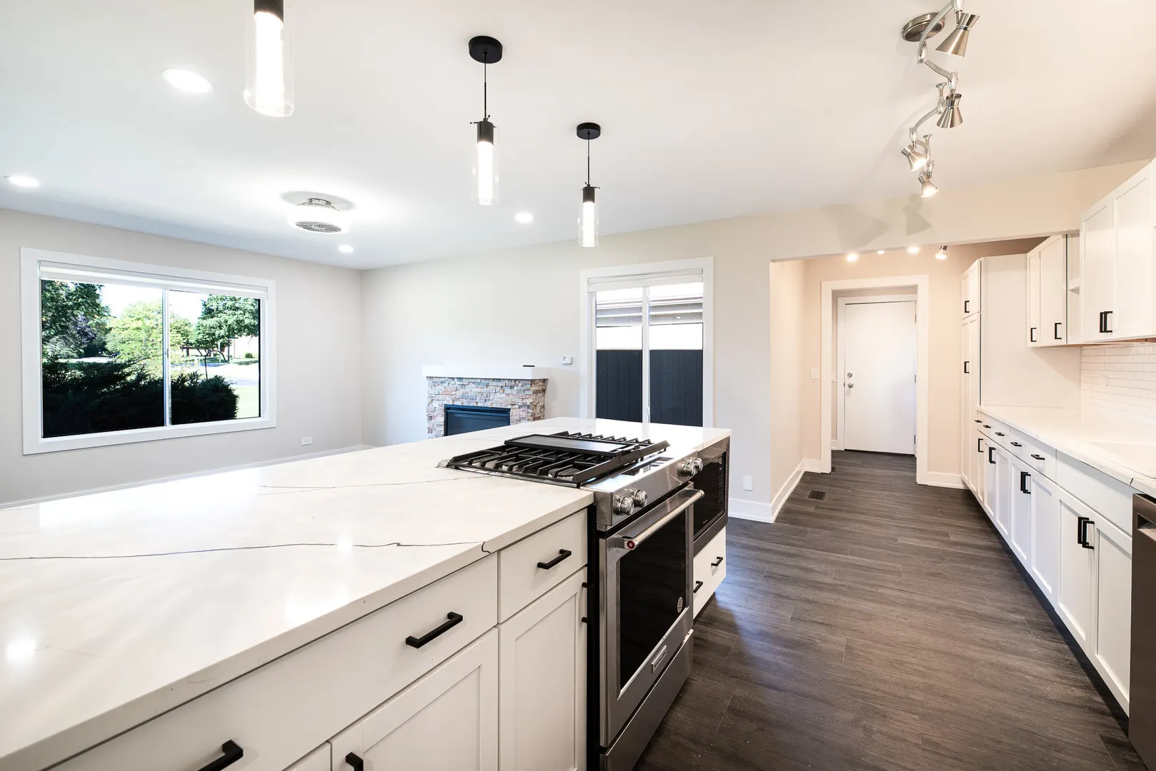 1325 Fairfax Lane IL