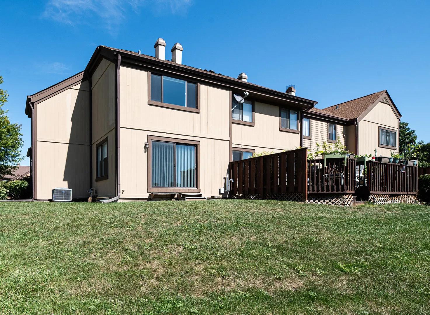 1325 Fairfax Lane IL