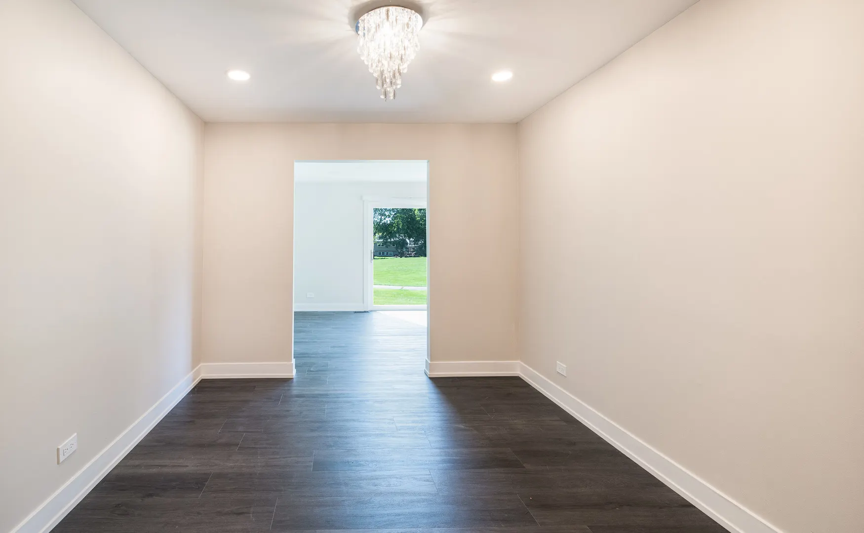 1325 Fairfax Lane IL