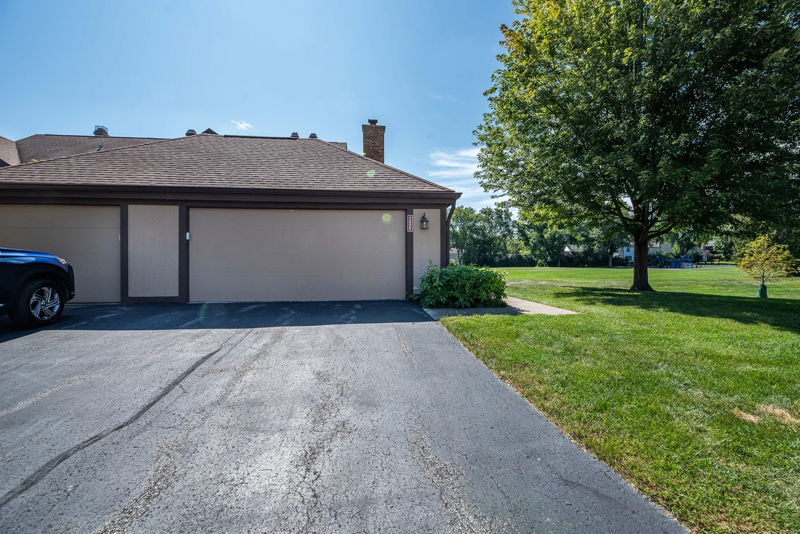 1325 Fairfax Lane IL