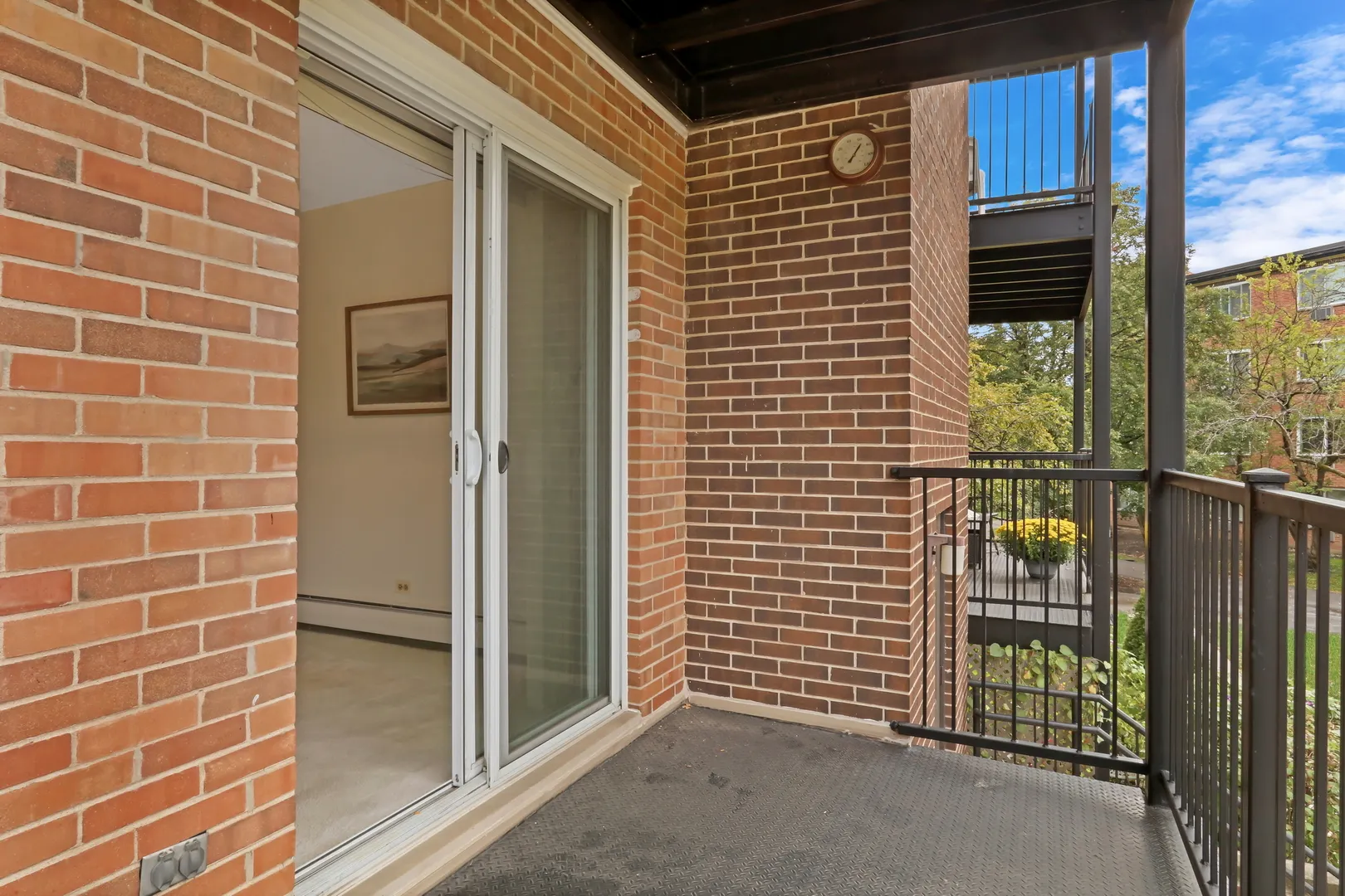 1107 S Old Wilke Road 201 IL