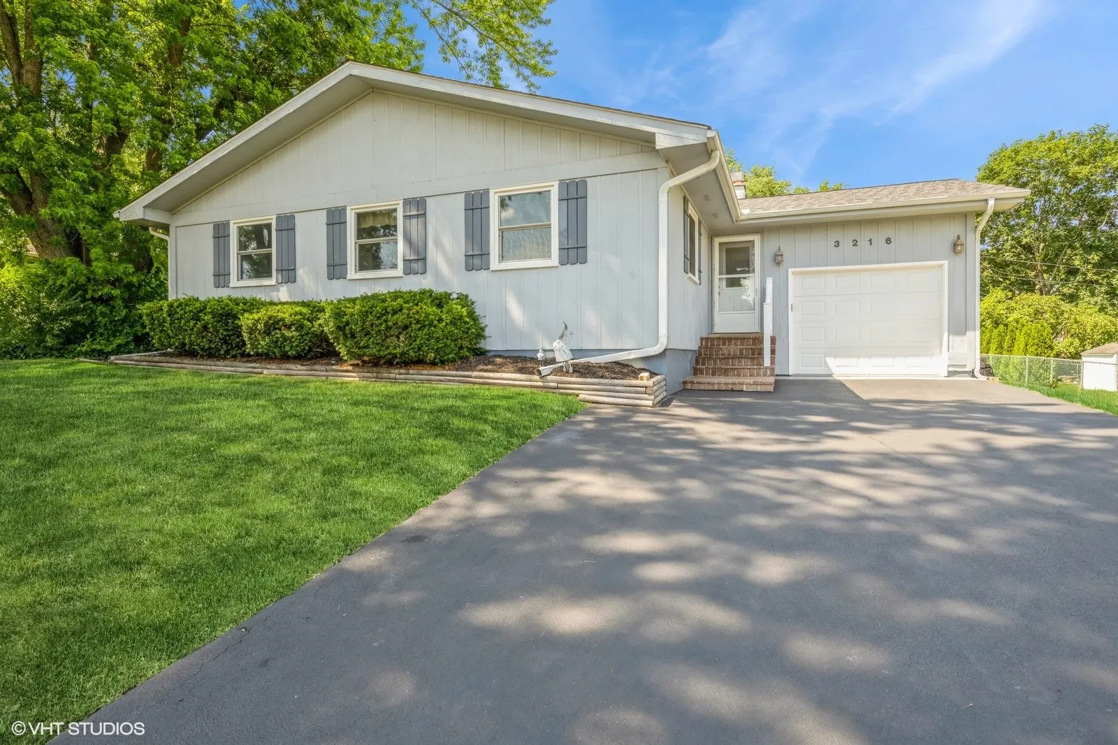 3216 Terrace Drive IL