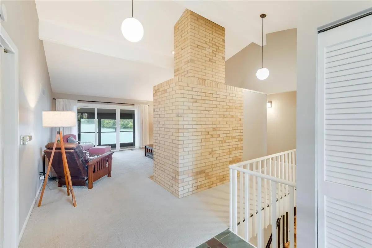 1921 Moraine Drive IL
