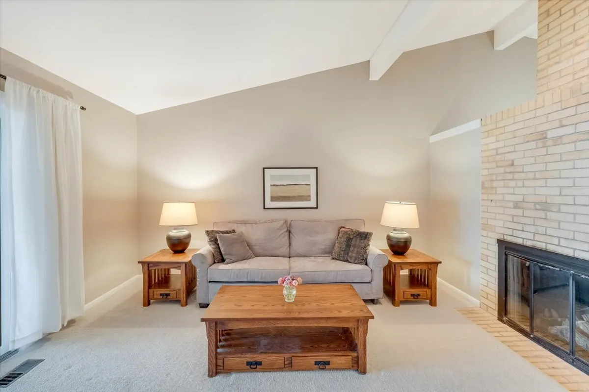 1921 Moraine Drive IL