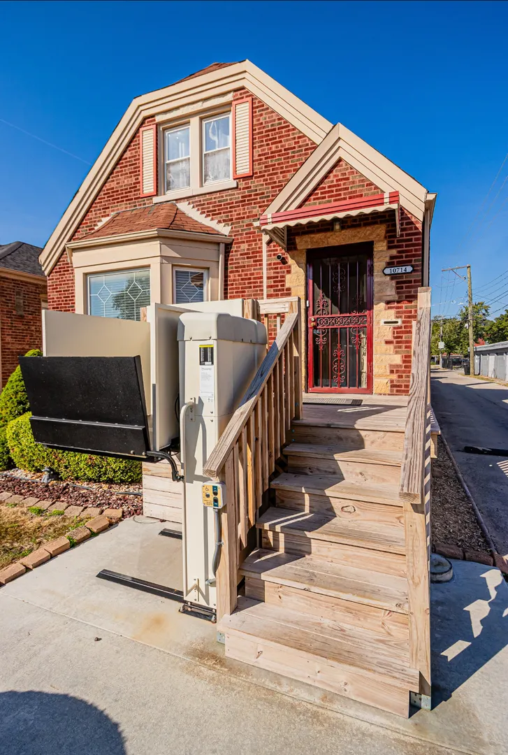 10714 S Eberhart Avenue IL