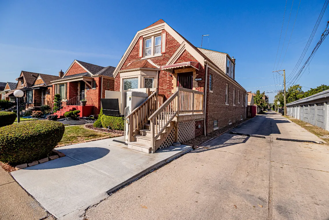 10714 S Eberhart Avenue IL