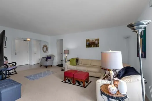200 Lake Boulevard 455 IL