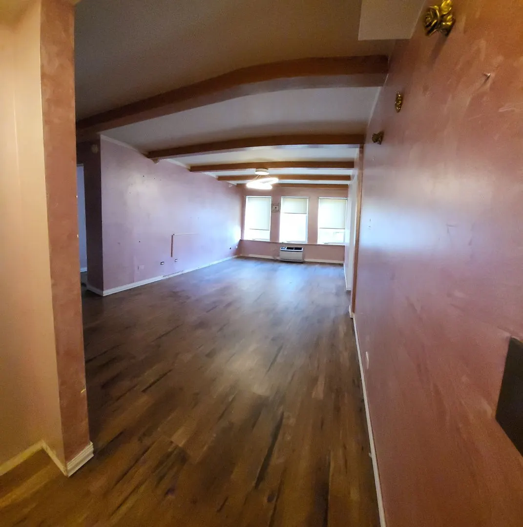 1041 Susan Collins Lane 203 IL