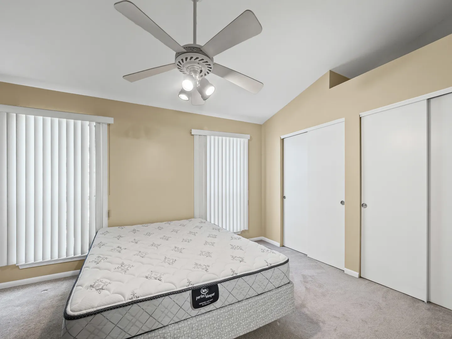 1229 Cranbrook Drive IL