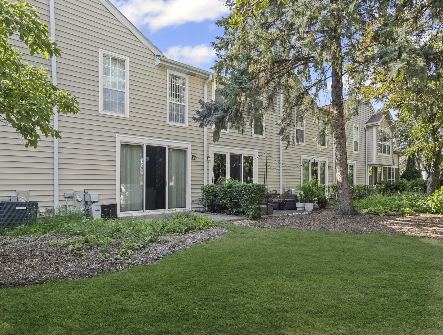 1229 Cranbrook Drive IL