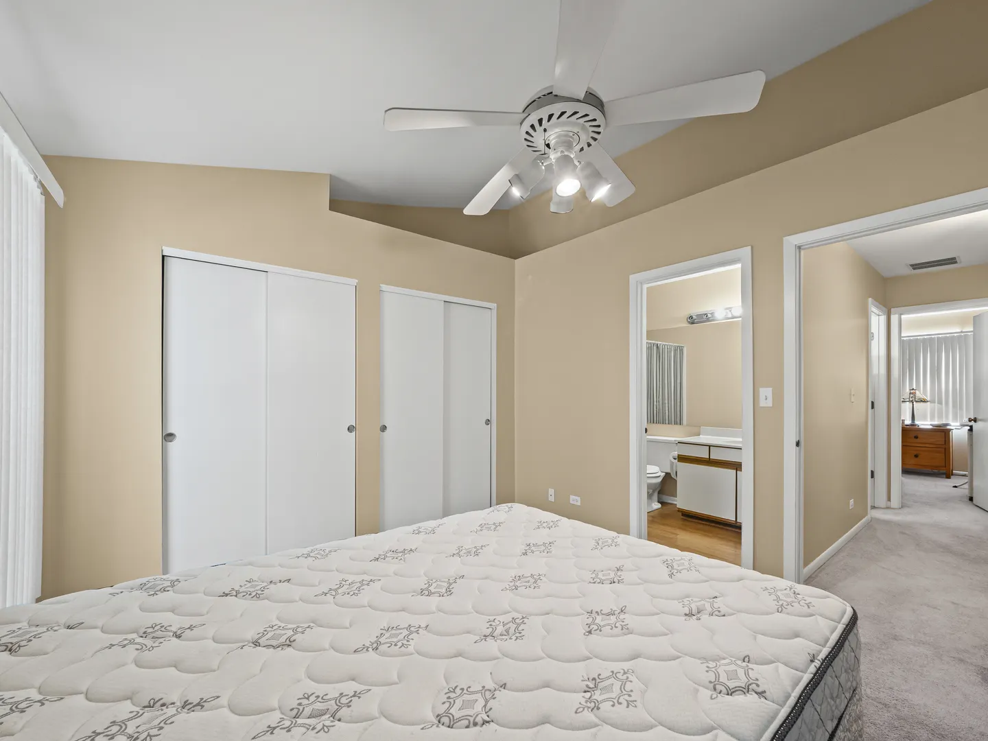 1229 Cranbrook Drive IL