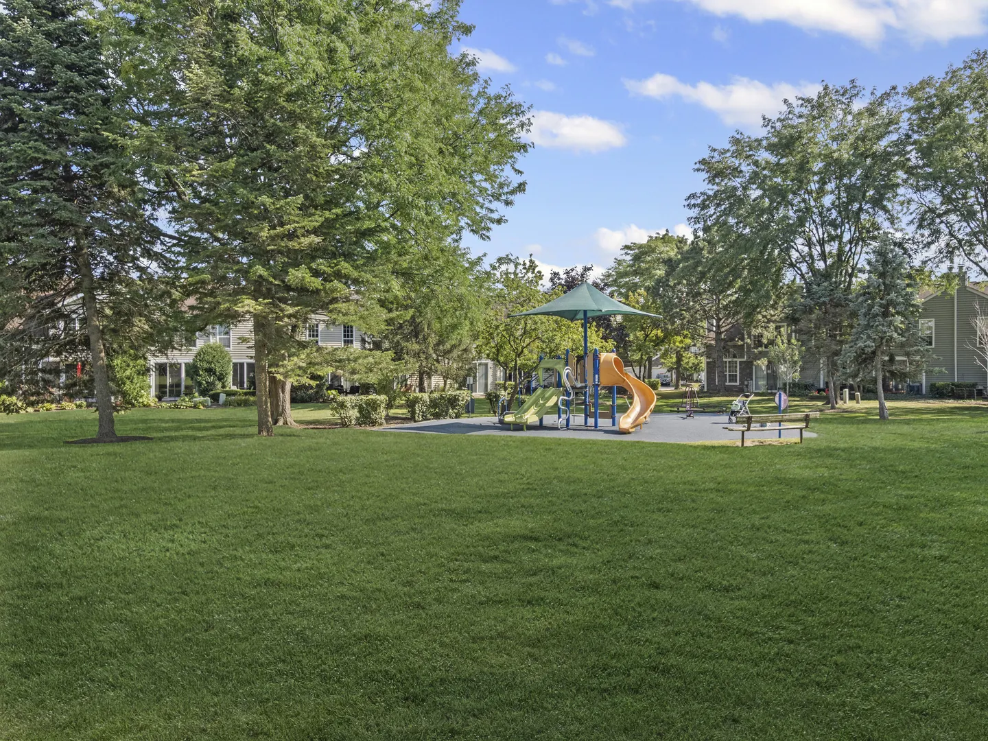 1229 Cranbrook Drive IL