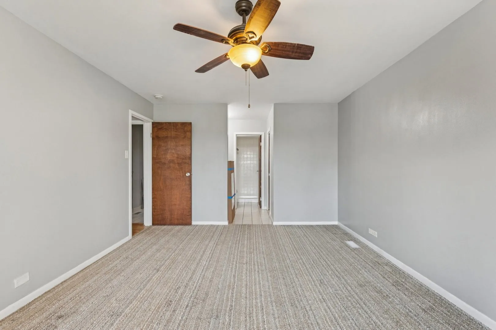900 W Sunset Drive 410 IL