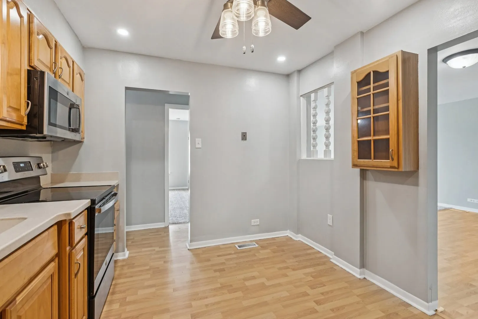 900 W Sunset Drive 410 IL