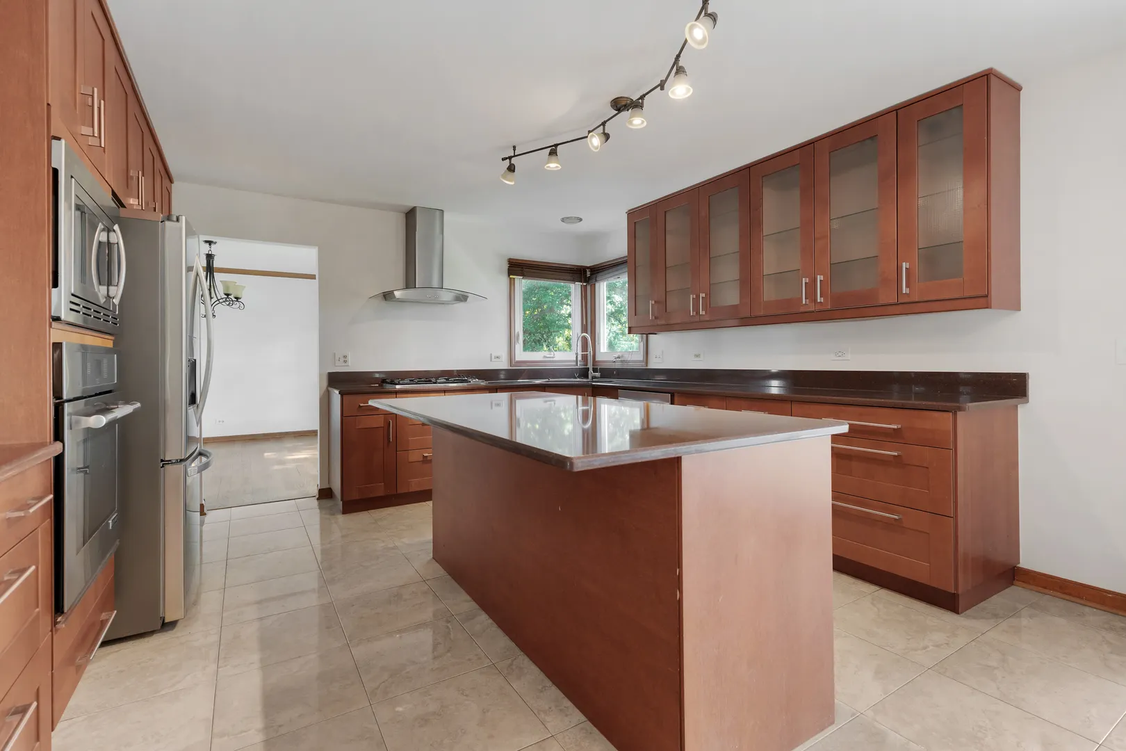775 HARMON Boulevard IL
