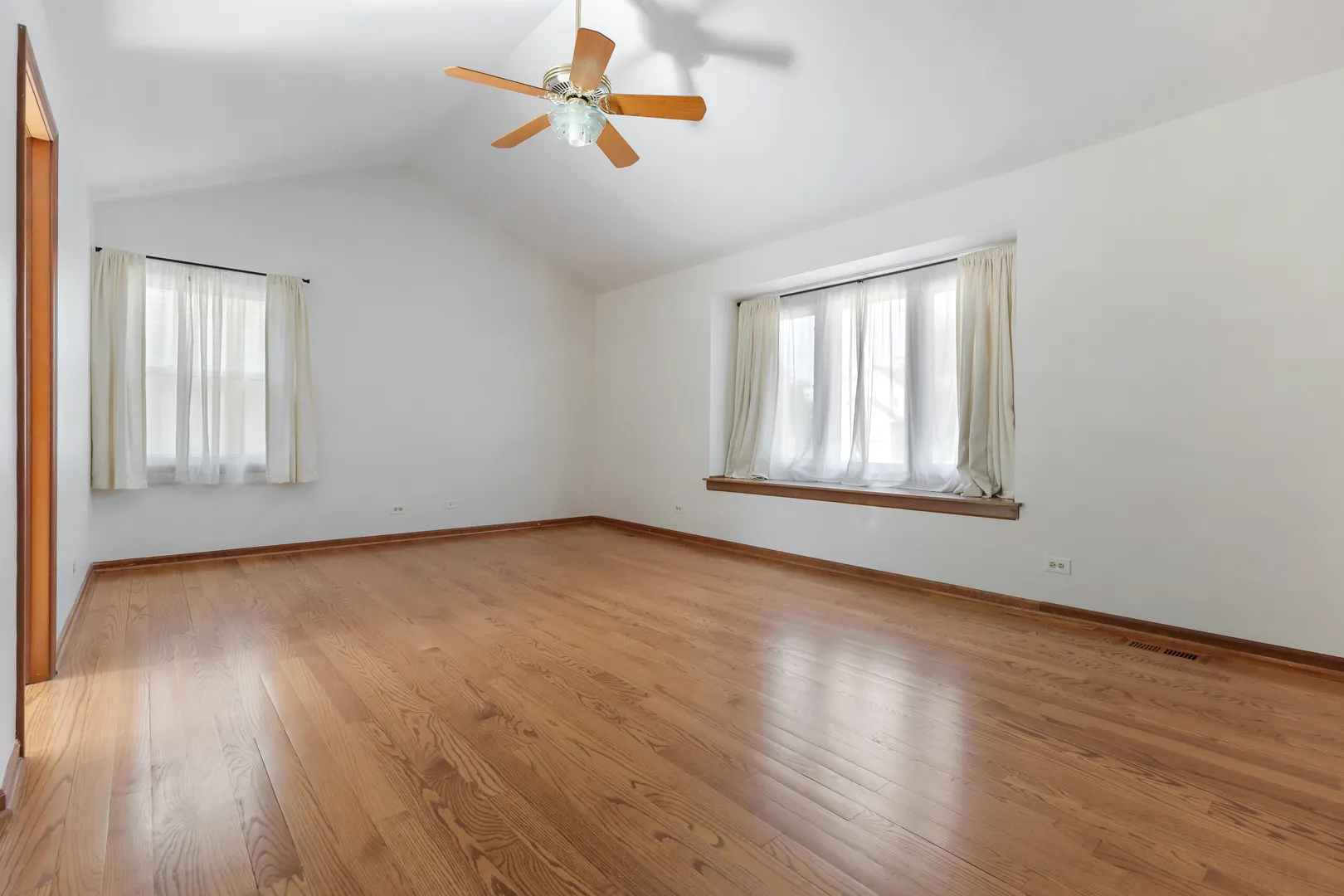 775 HARMON Boulevard IL