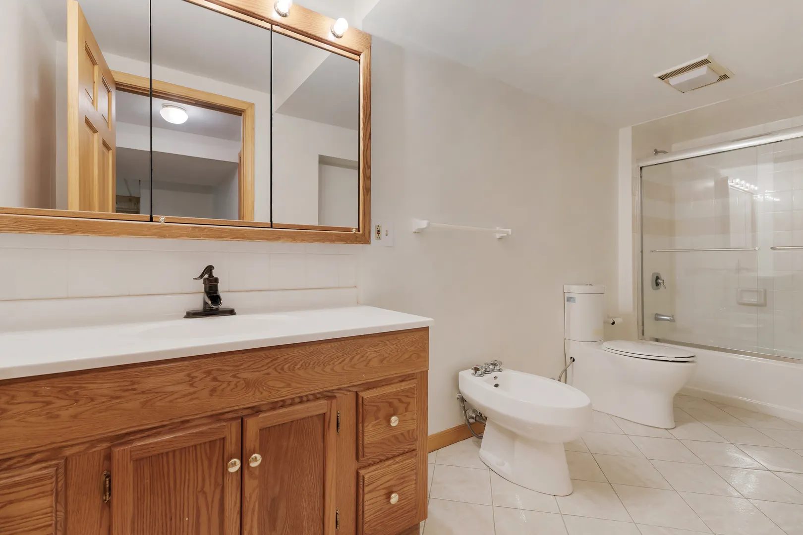 775 HARMON Boulevard IL