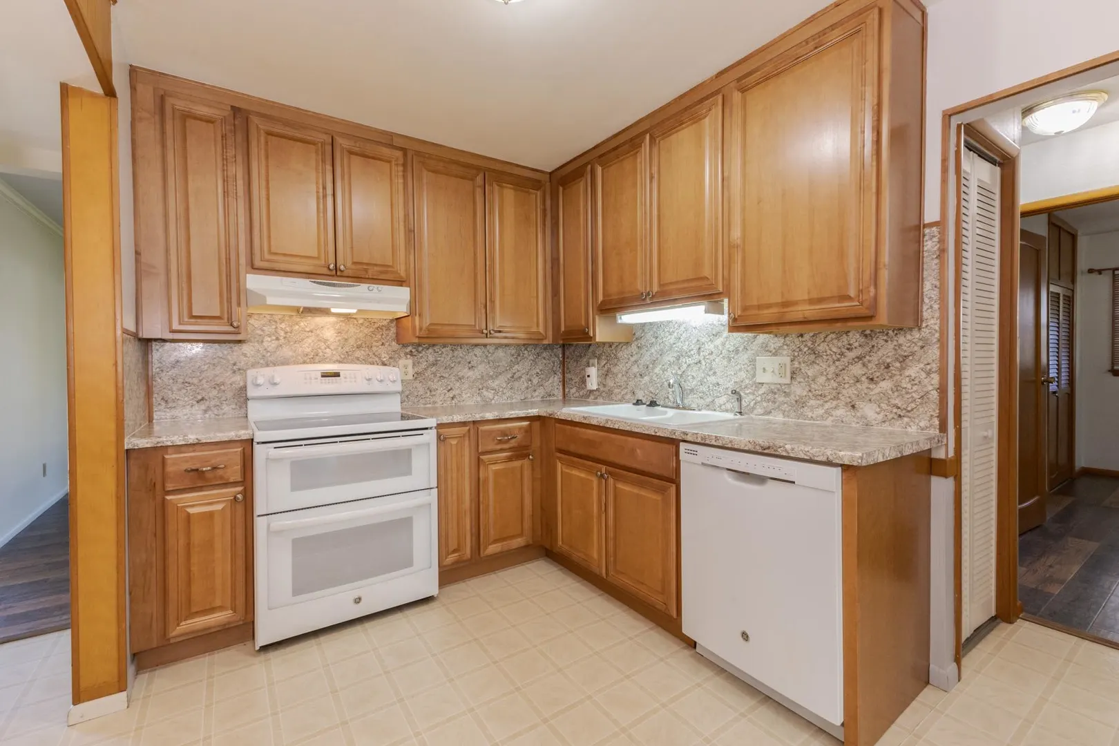 101 Radliff Road IL