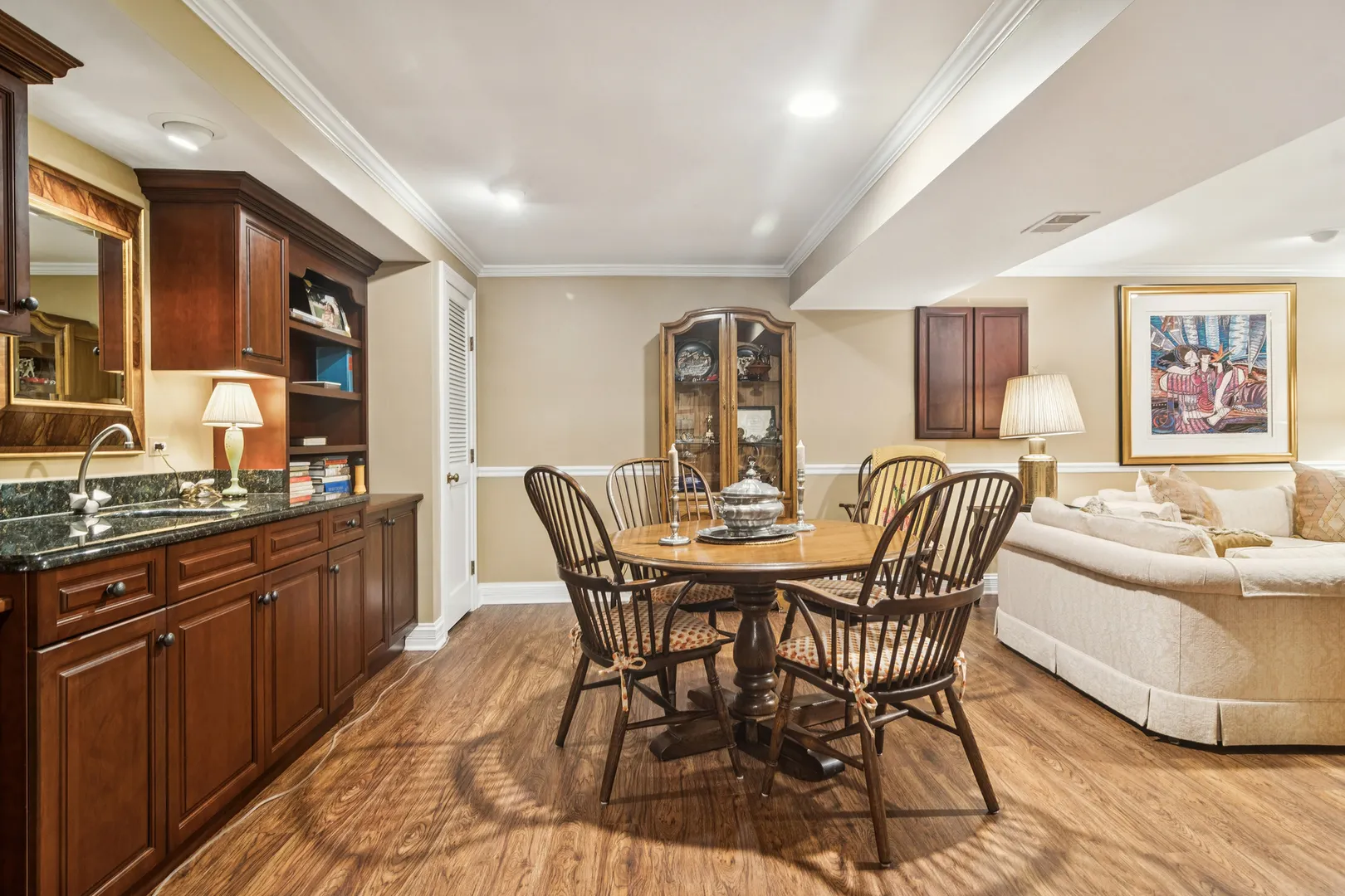 354 Grayfriars Lane IL