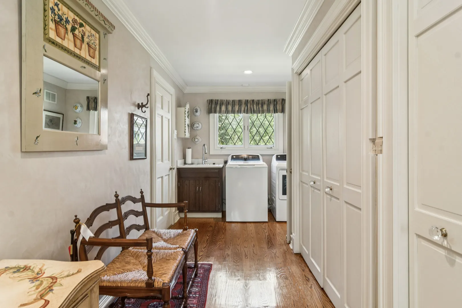 354 Grayfriars Lane IL