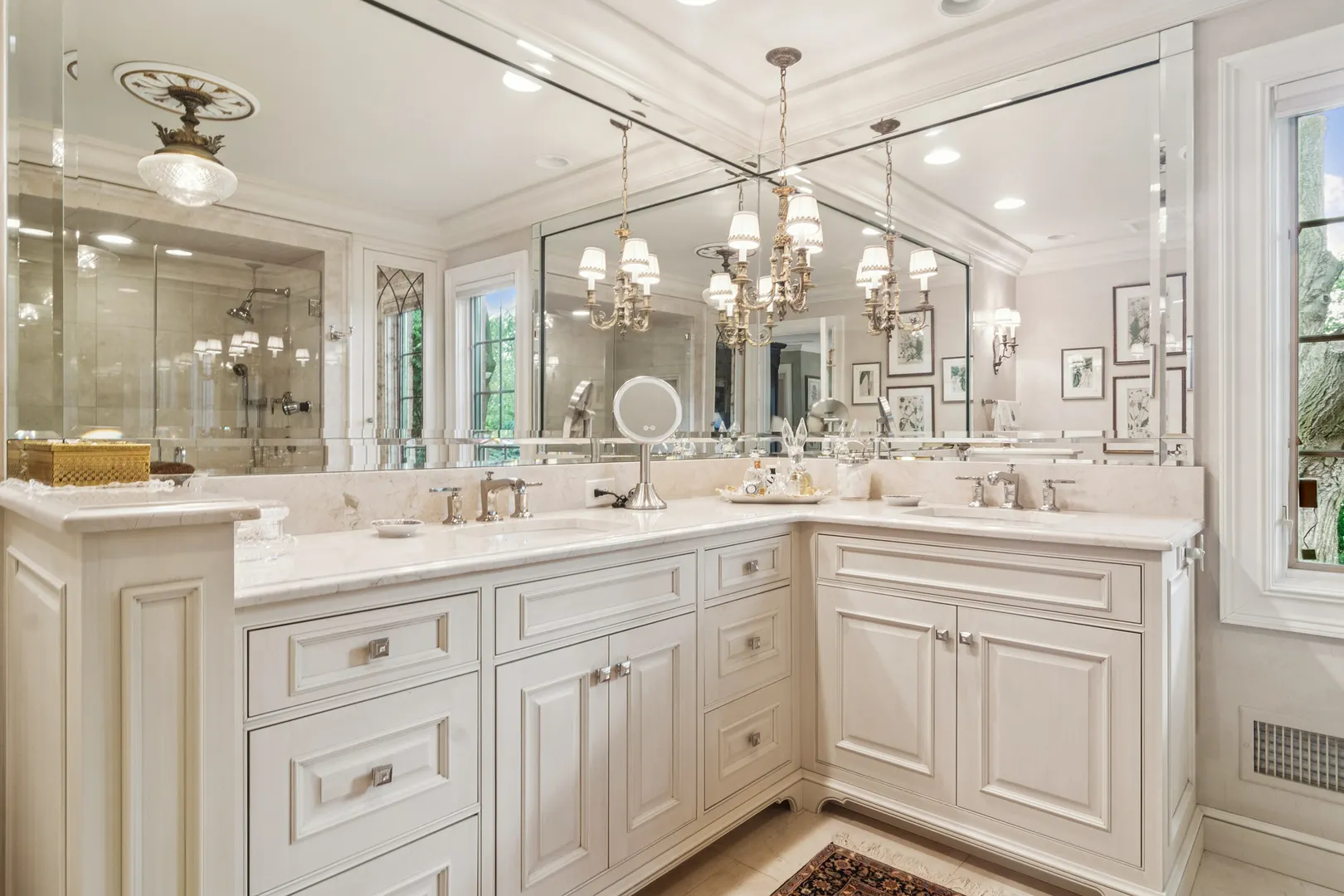 354 Grayfriars Lane IL