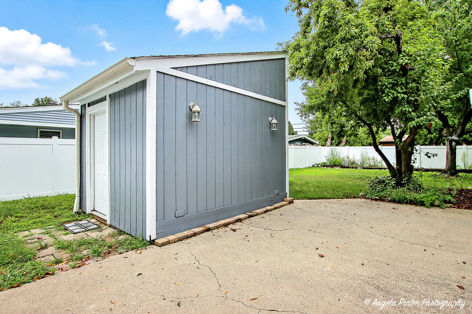 806 Nancy Lane IL