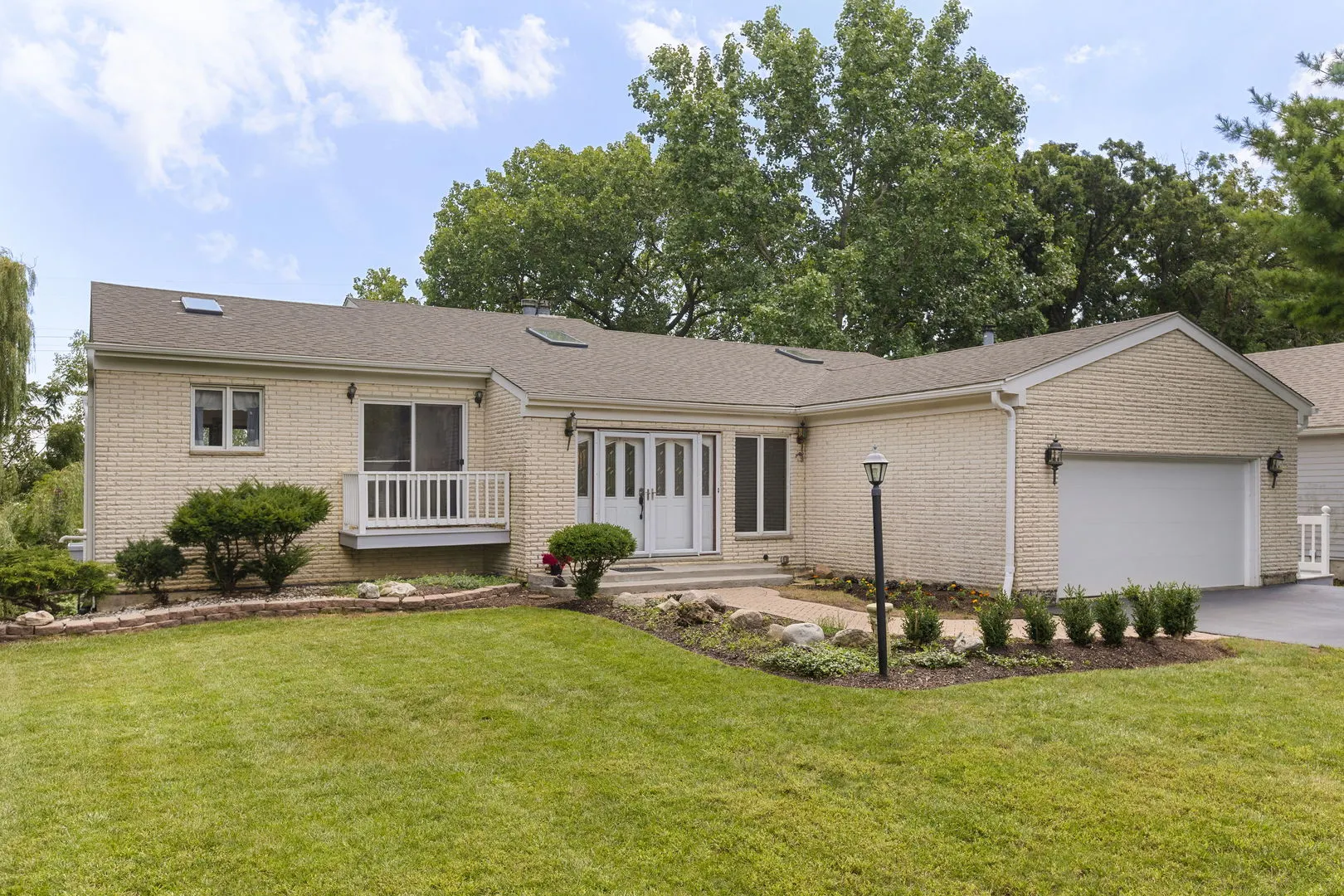 2027 Alta Vista Drive IL