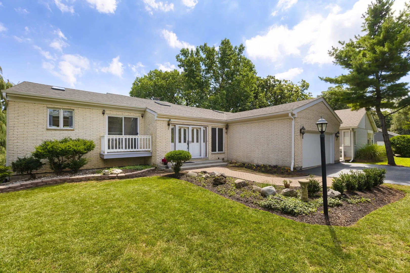2027 Alta Vista Drive IL