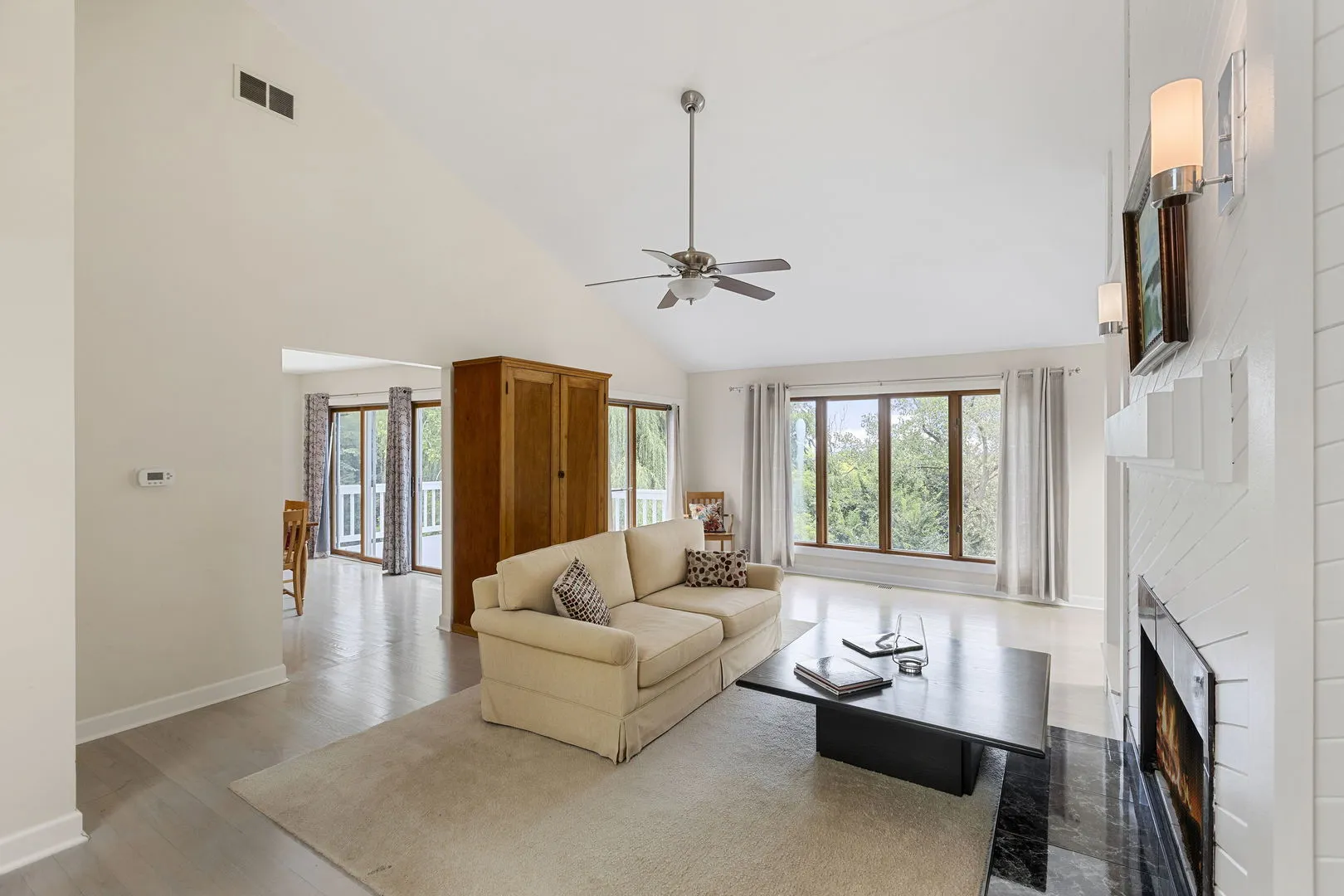 2027 Alta Vista Drive IL