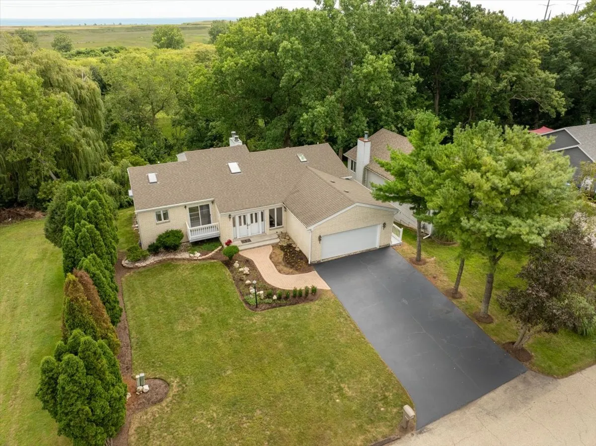 2027 Alta Vista Drive IL