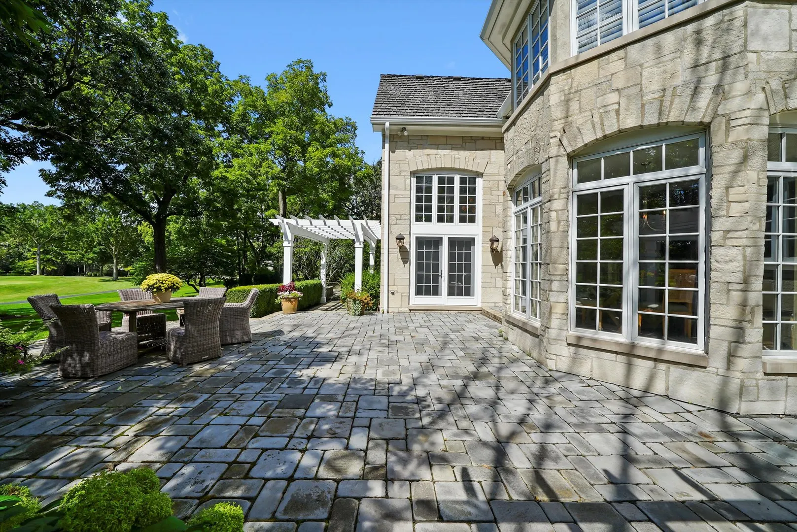 1 Kensington Drive IL