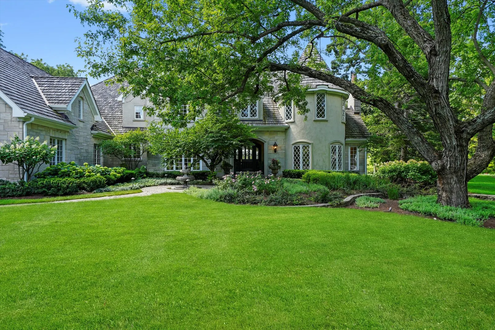 1 Kensington Drive IL