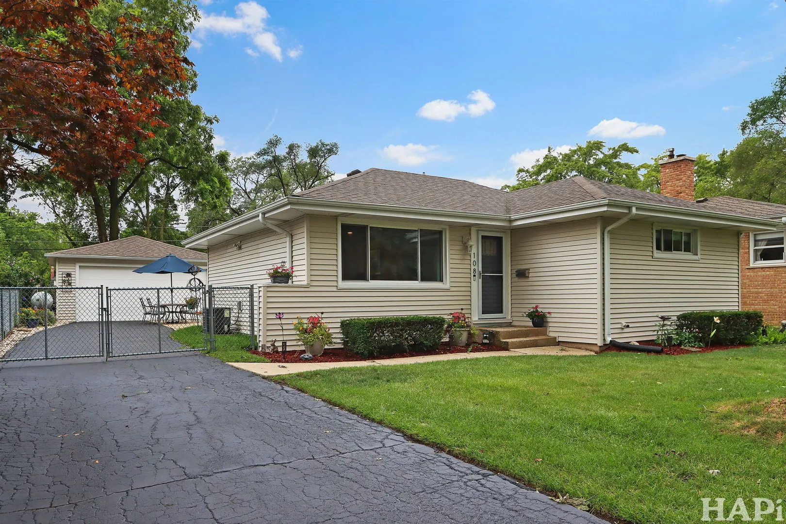 108 S Hickory Street IL