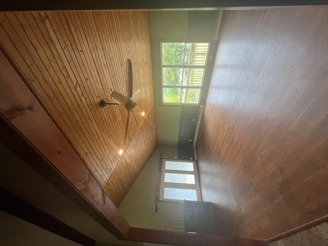 6S361 Old Eola Road IL