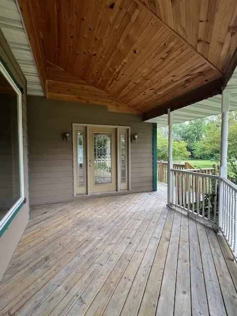 6S361 Old Eola Road IL