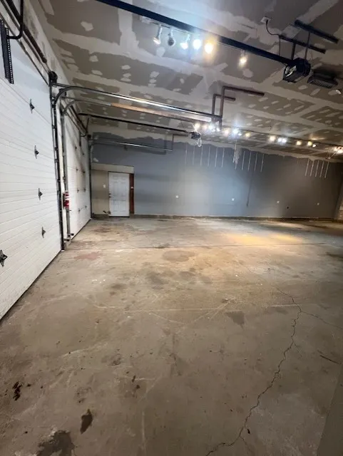 6S361 Old Eola Road IL