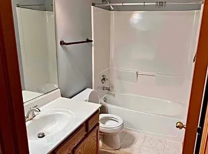 2406 Wilton Lane IL
