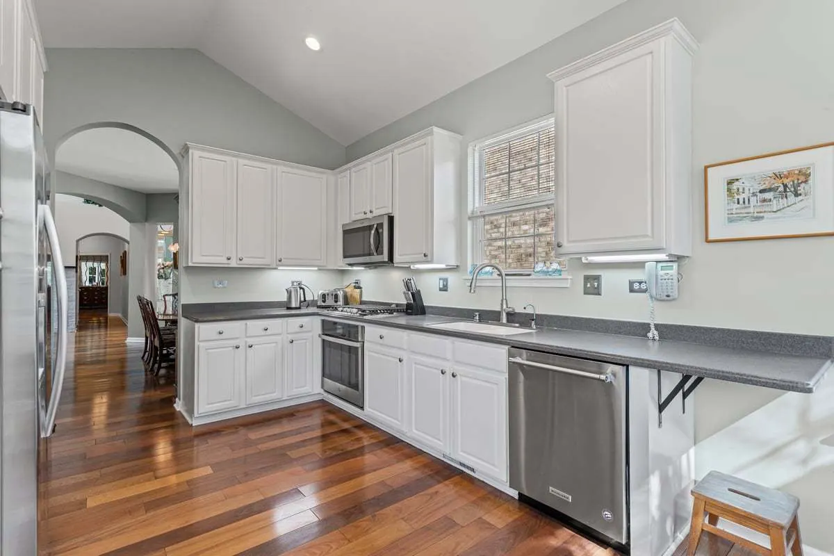 1708 Fairfax Lane IL