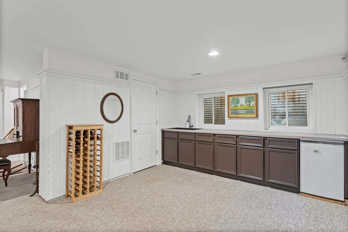 1708 Fairfax Lane IL