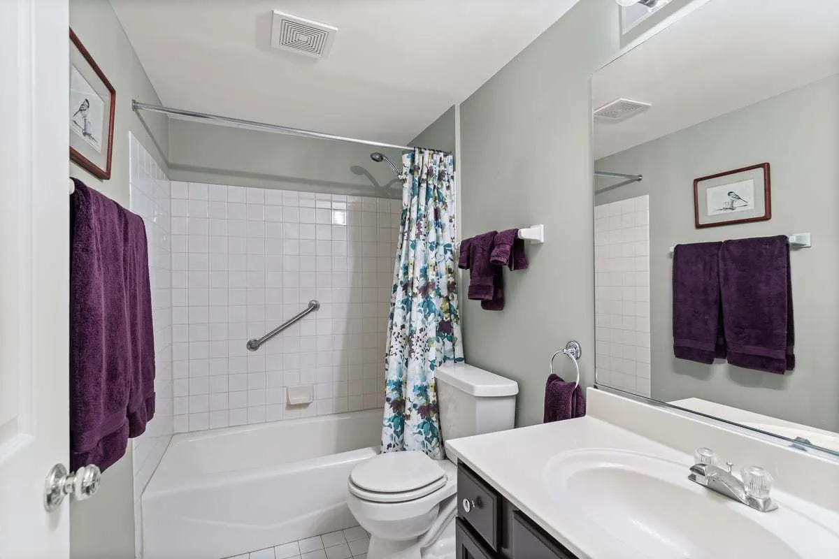 1708 Fairfax Lane IL