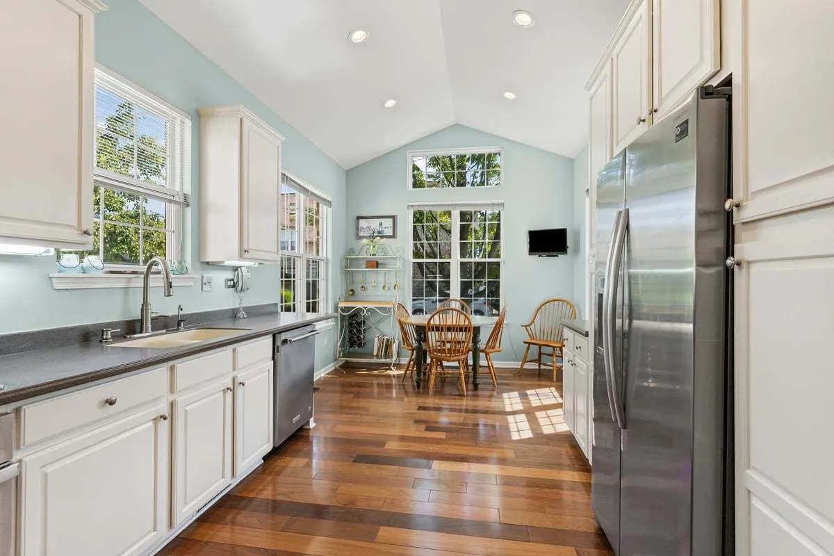 1708 Fairfax Lane IL
