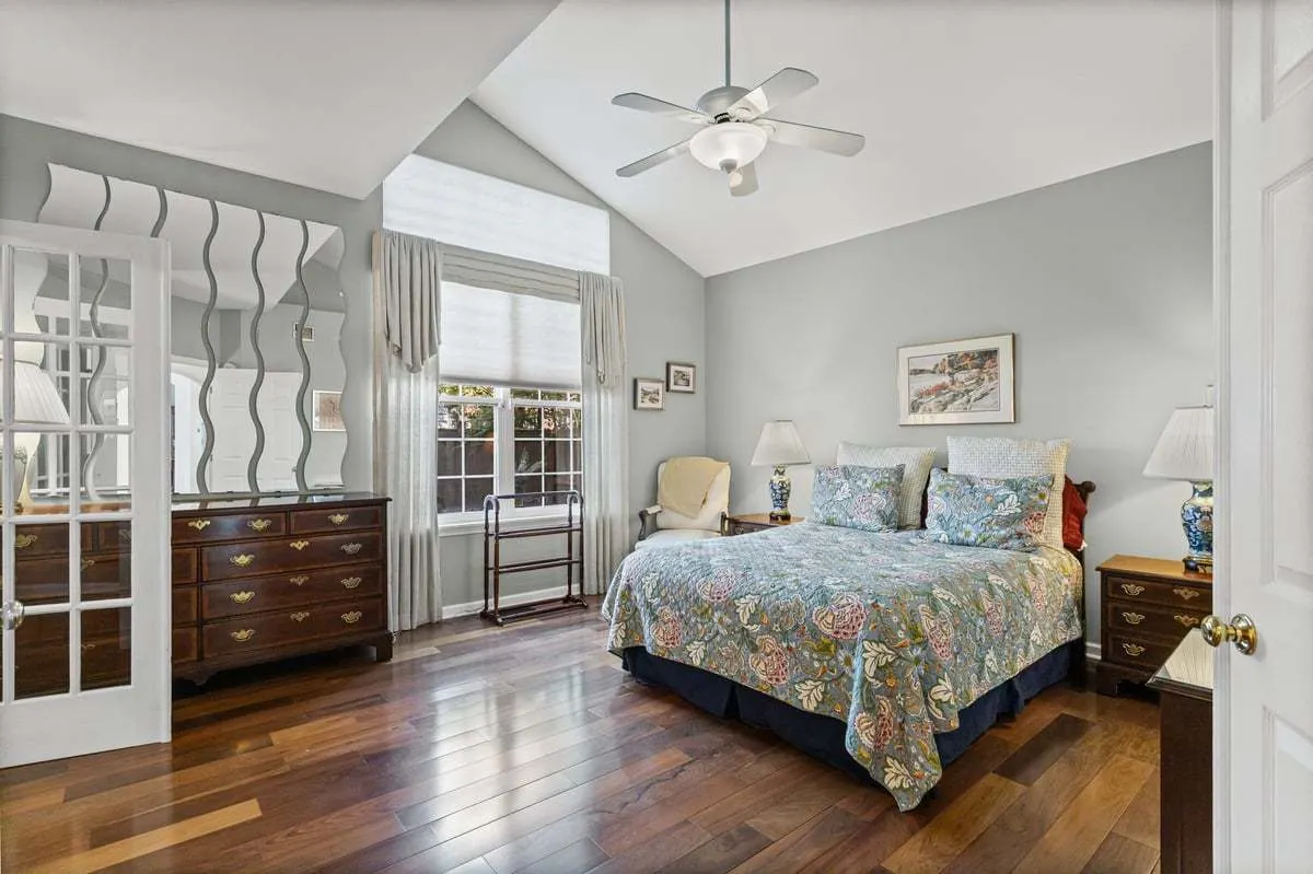 1708 Fairfax Lane IL