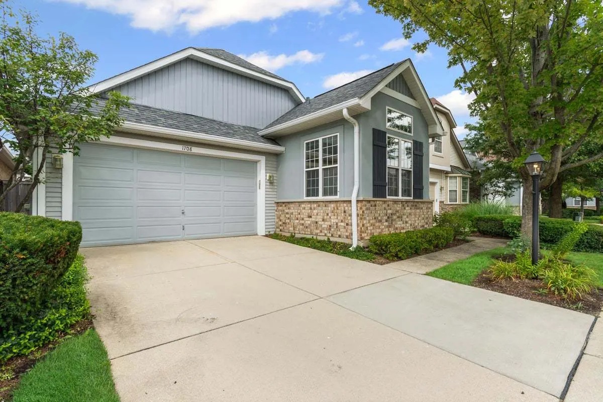 1708 Fairfax Lane IL