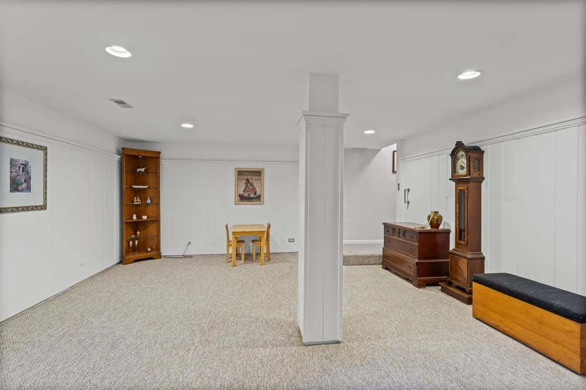 1708 Fairfax Lane IL