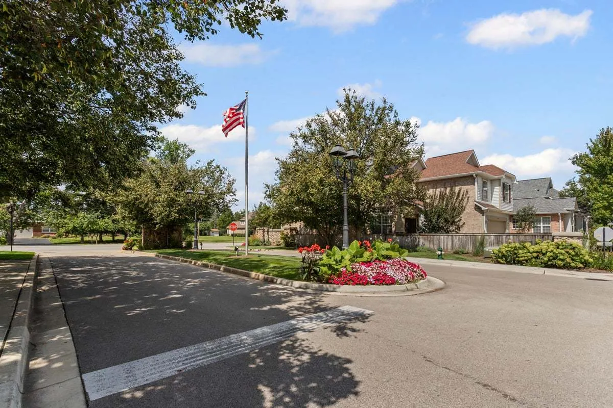 1708 Fairfax Lane IL