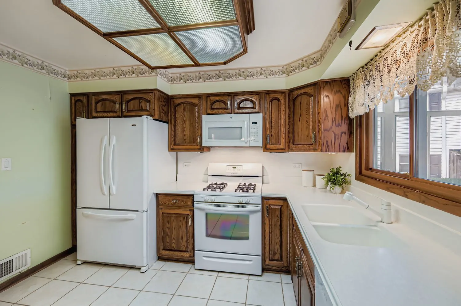 1410 W Lexington Drive IL