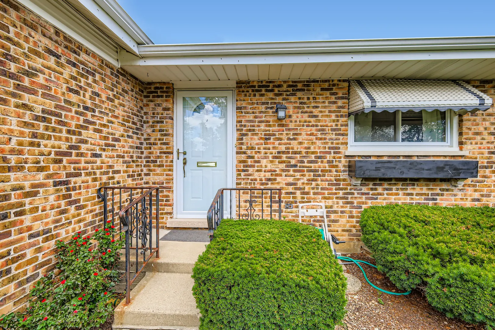 1410 W Lexington Drive IL