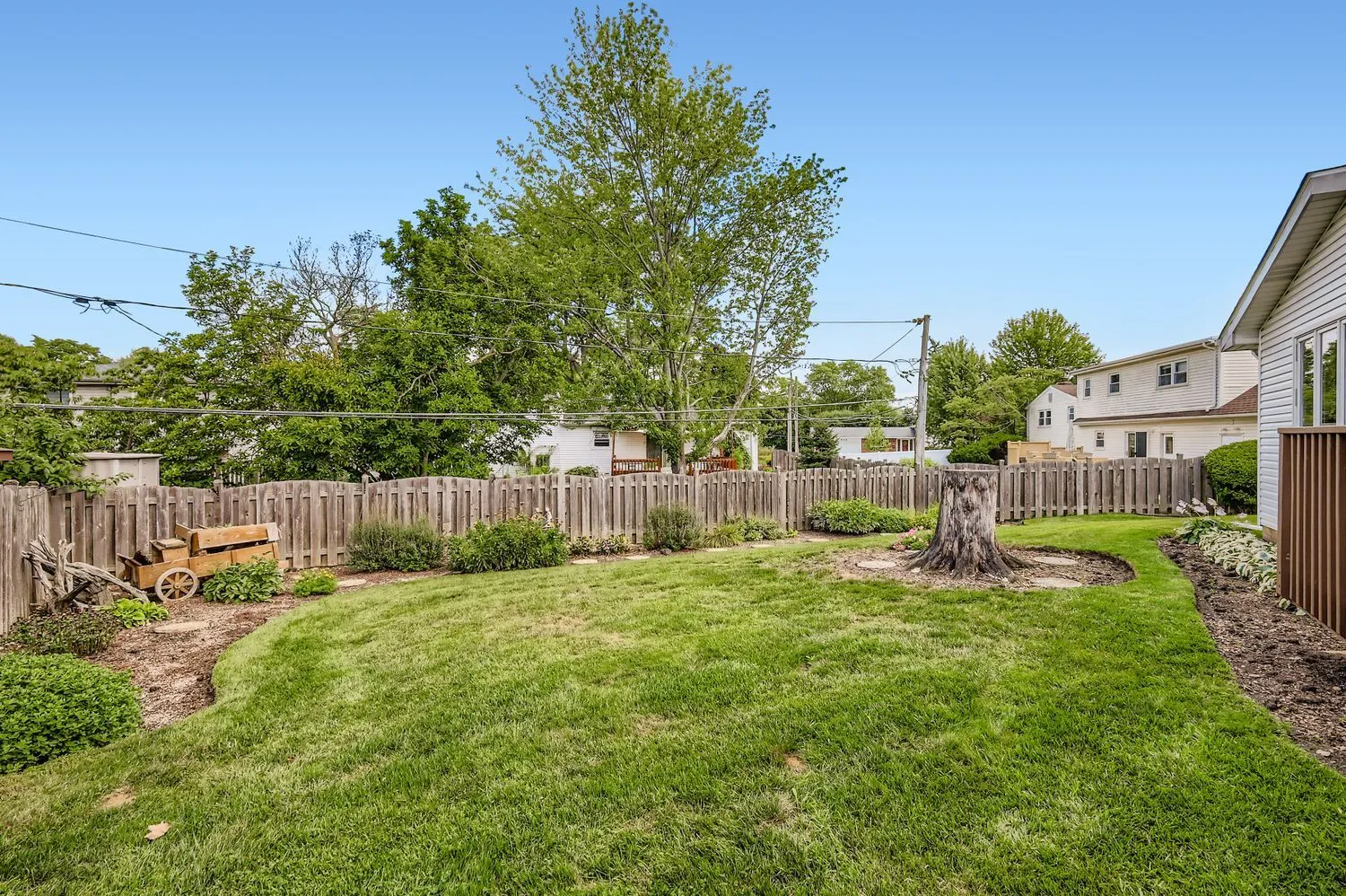 1410 W Lexington Drive IL