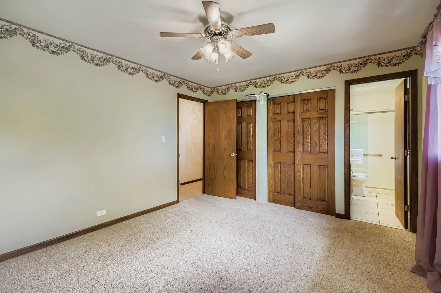 1410 W Lexington Drive IL